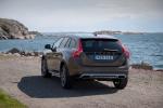 Volvo V60 D4 Cross Country 2015 года